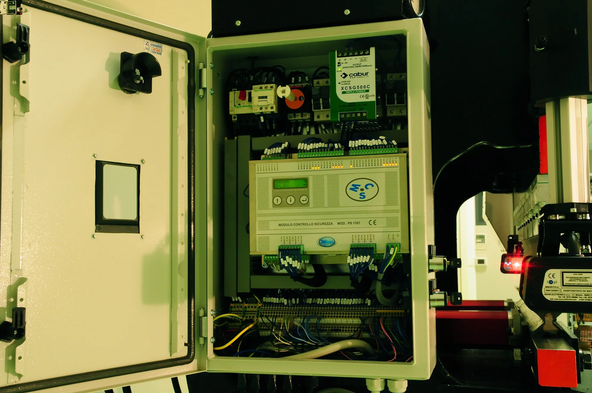 DSP safety controller integrated into a press brake electrical cabinet